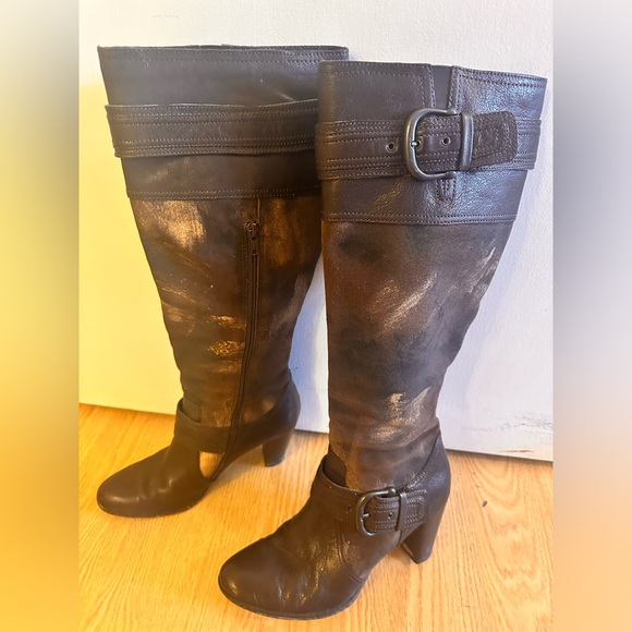 Born Crown Womens Kimber Boots Brown Suede Stacked Heels Buckle Side Zipper 8 M - Picture 2 of 14